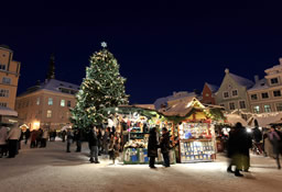 Mercado Navidad plaza Ayuntamiento Tallin